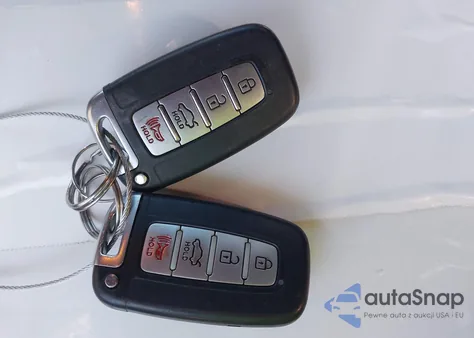 2014 Hyundai Genesis 3.8 Ultimate из США, поврежденный, VIN KMHHU6KJ2EU115341